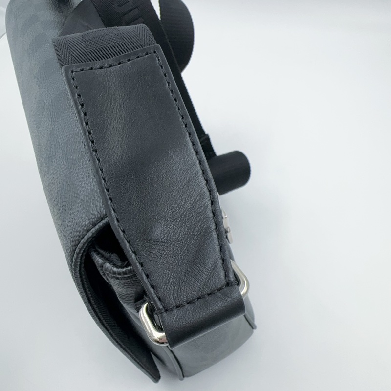 LV黑灰棋盤格郵差包N42710-16