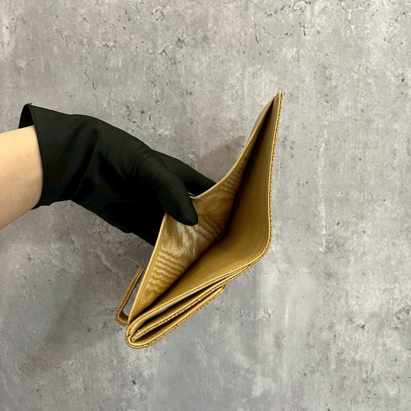 Chanel 荔枝牛短夾-4