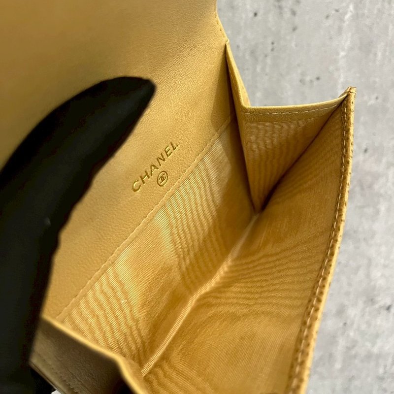 Chanel 荔枝牛短夾-6