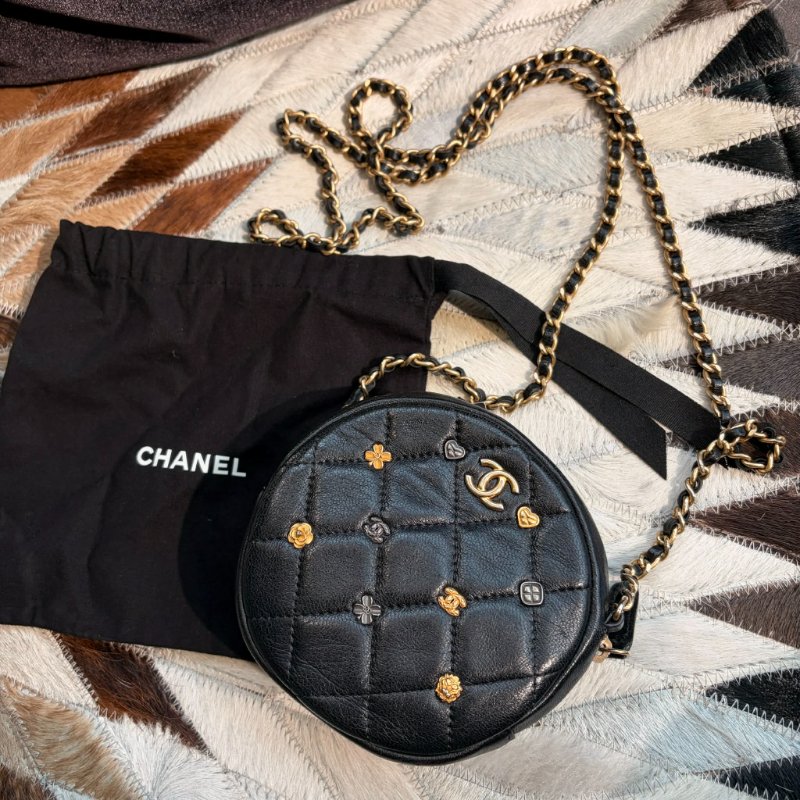 CHANEL 多元素圓餅鏈包 黑色-0