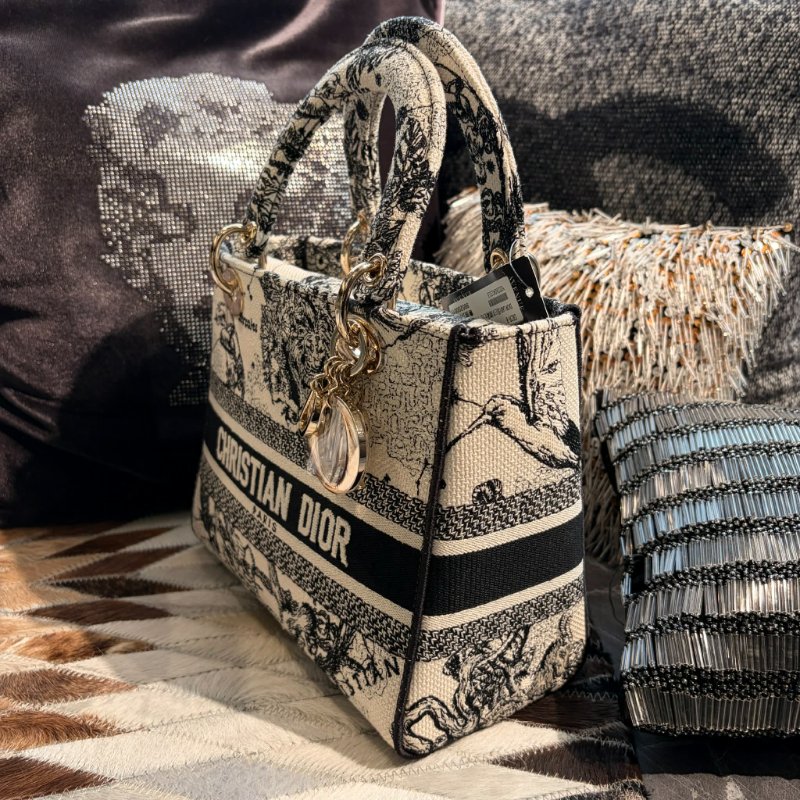DIOR LADY黑白刺繡黛妃包 中號-2
