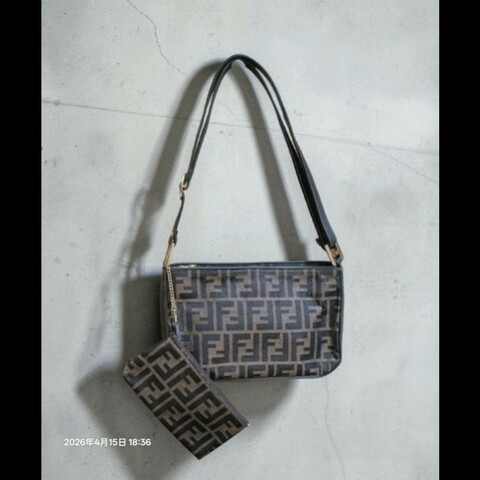 FENDI 經典優雅肩背包 手提包 有附長背帶 零錢包