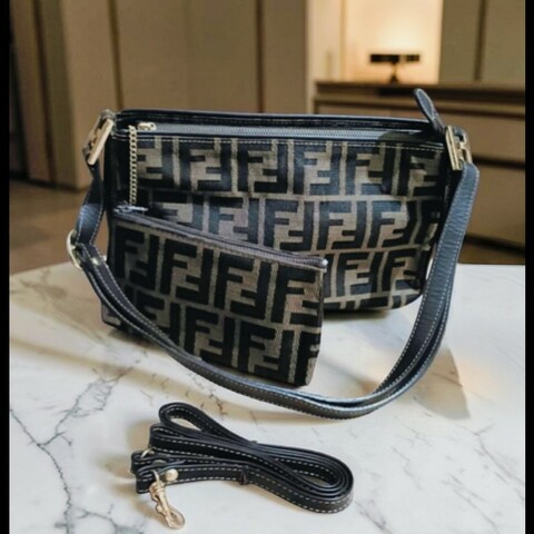 FENDI 經典優雅肩背包 手提包 有附長背帶 零錢包