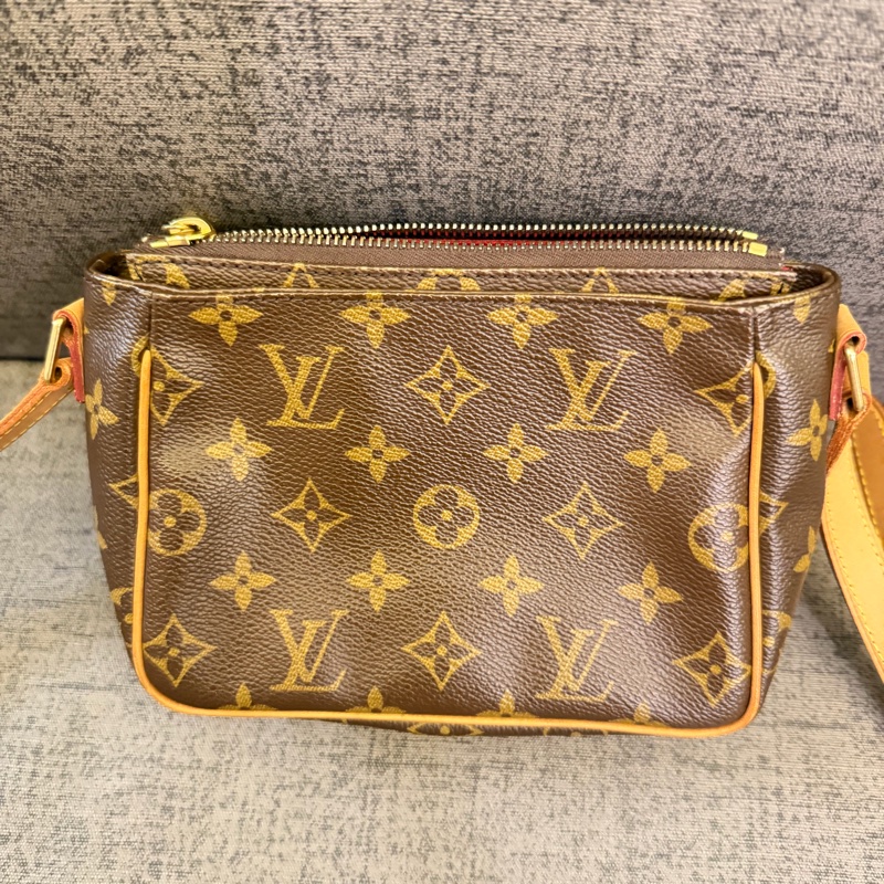 LV 豆腐包 M51165-7