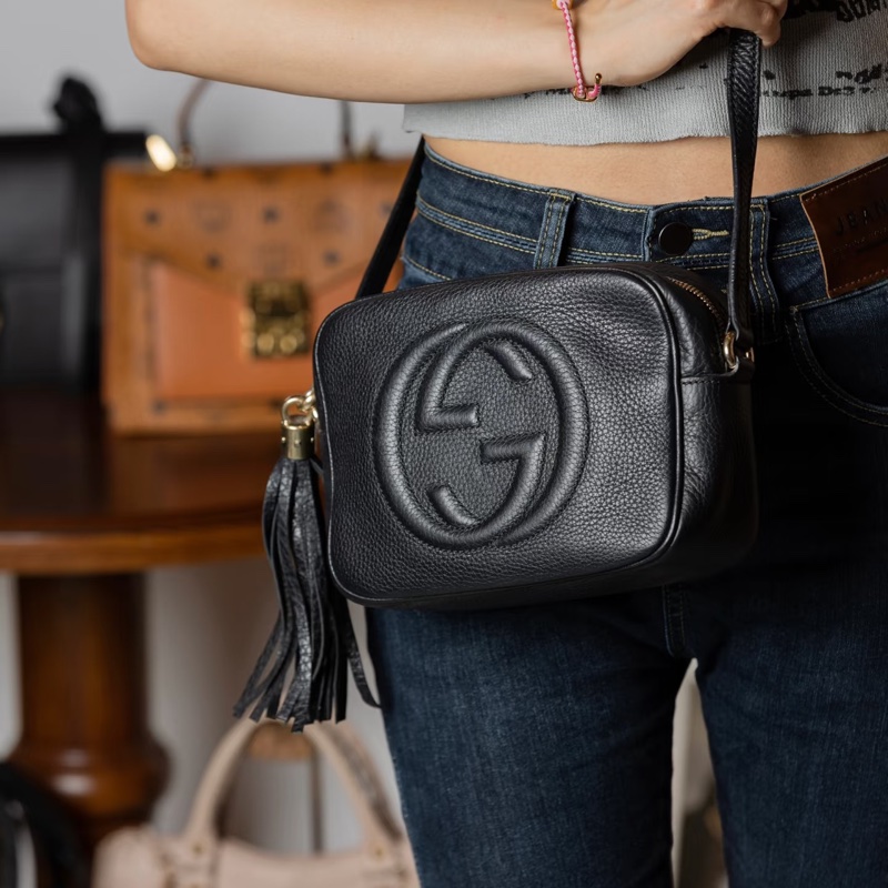Gucci 黑色相機包 308364-0