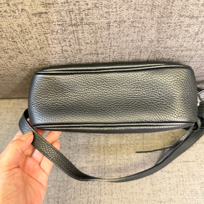 Gucci 黑色相機包 308364-3