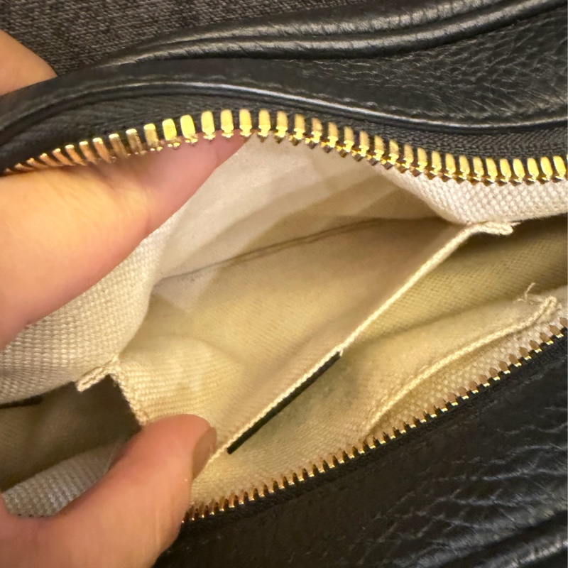 Gucci 黑色相機包 308364-10