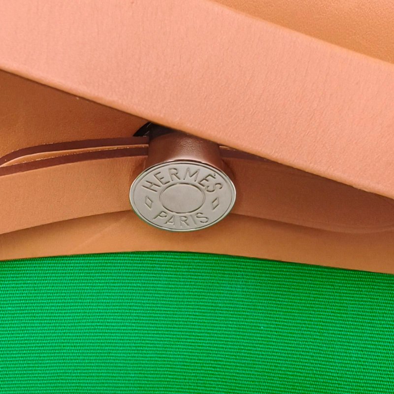 HERMES Herbag31竹子綠帆布/Hunter牛皮框R銀扣肩背包-4