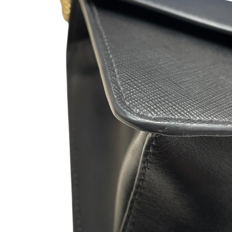 PRADA 普拉達 信封包 SAFFIANO 皮革 黑色 金釦-6