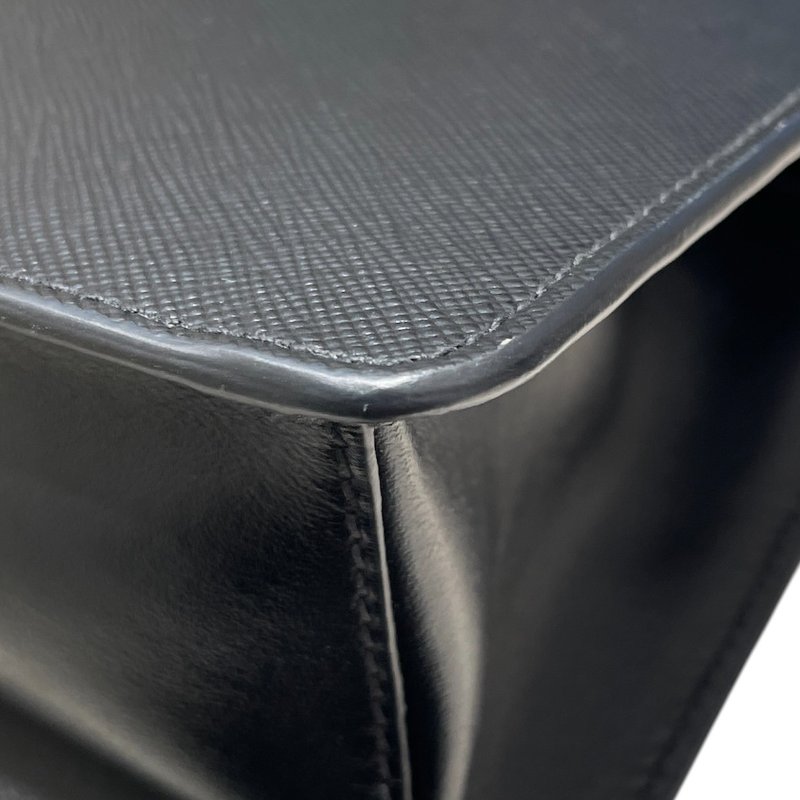 PRADA 普拉達 信封包 SAFFIANO 皮革 黑色 金釦-9