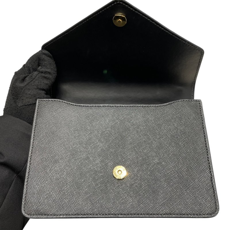 PRADA 普拉達 信封包 SAFFIANO 皮革 黑色 金釦-12