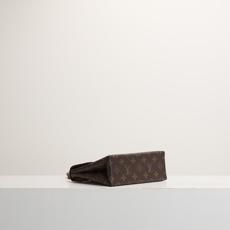 二手Lv locky BB 鎖頭包/焦糖色-3