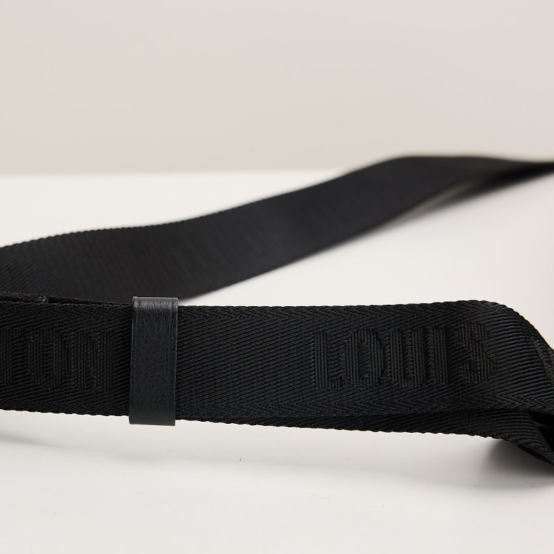 二手Lv discovery PM 腰包/黑壓紋 晶片款-11