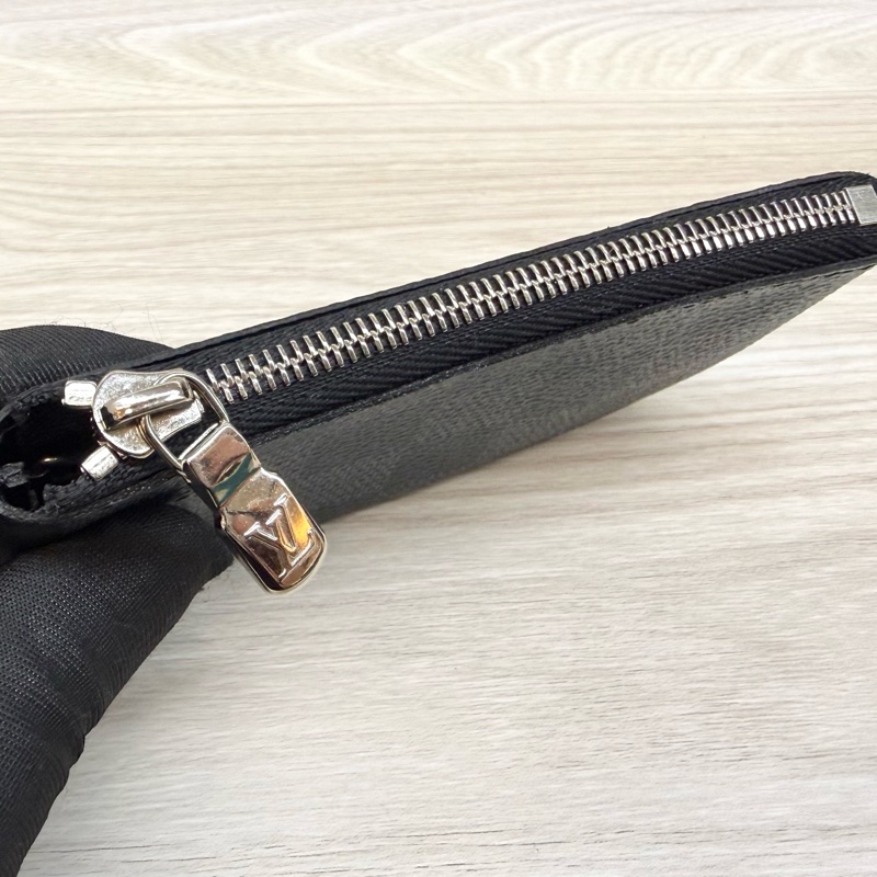 LV 黑灰格銀釦零錢包N60155-5