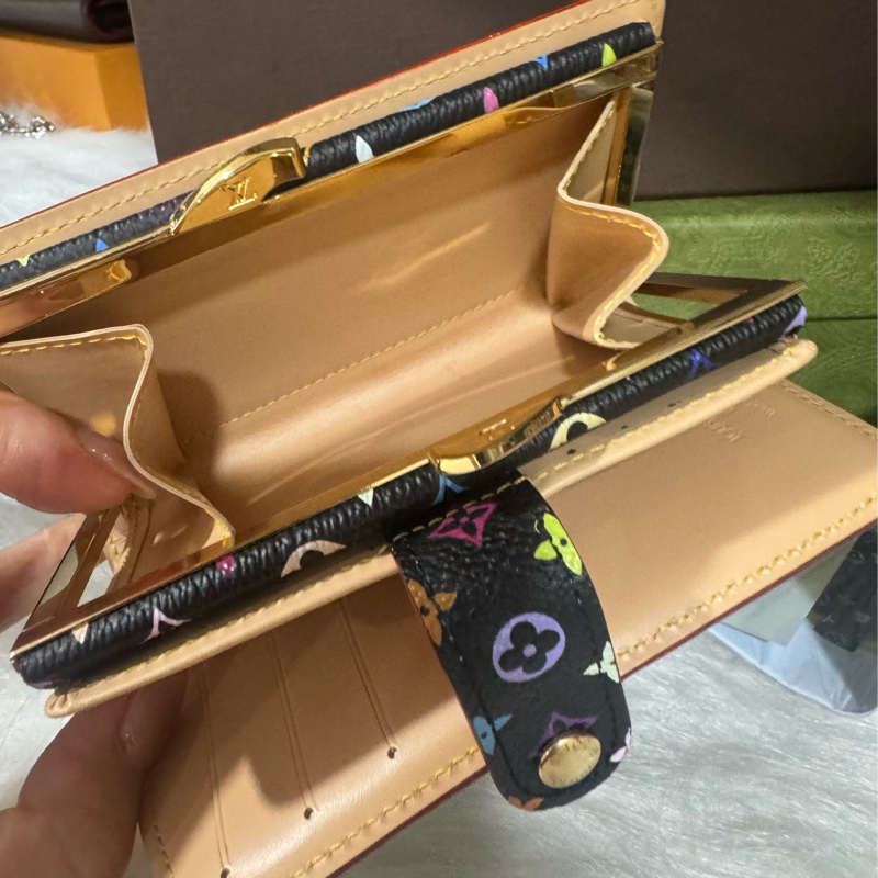 Lv 黑三彩 中夾 絕版款-11