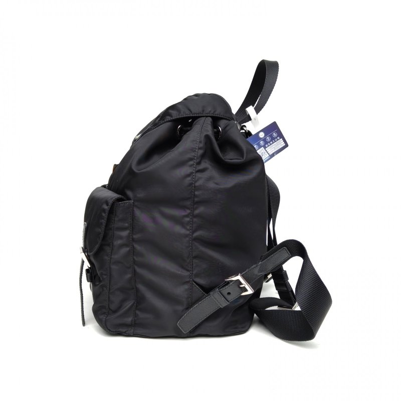 PRADA 黑色尼龍Re-Nylon雙肩包中號30肩背包-1