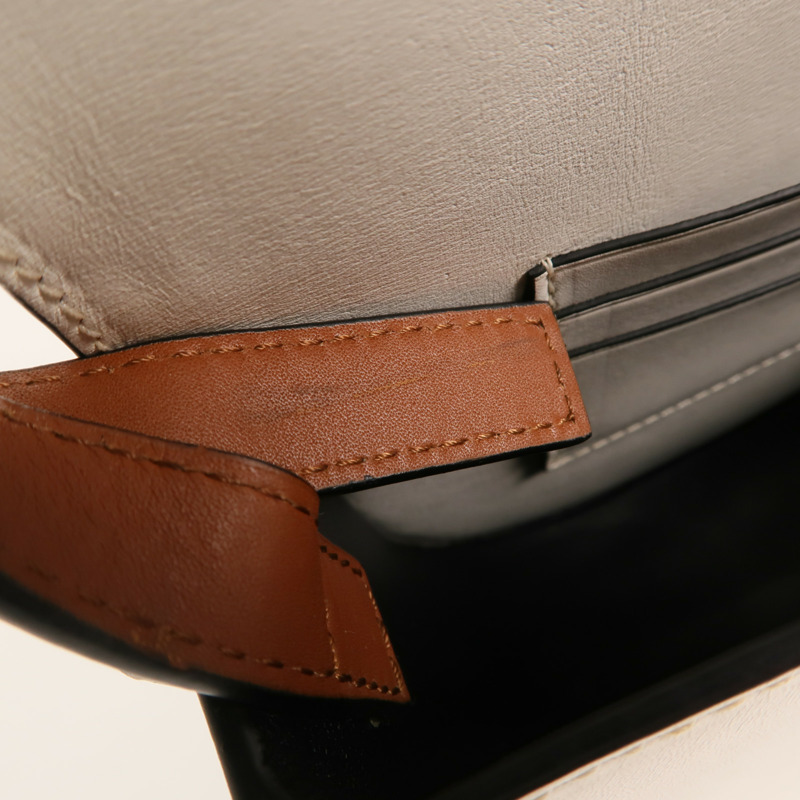 LOEWE 牛皮皮革Heel Duo肩背袋-16