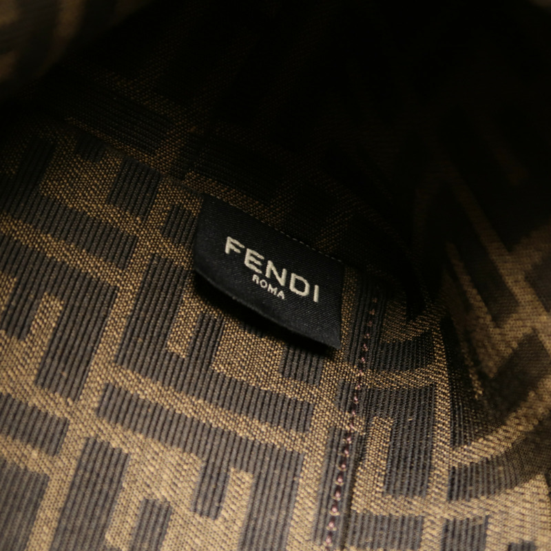 FENDI 牛皮皮革First Medium肩背袋-7