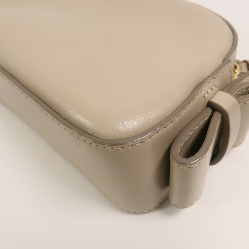 Chloe 牛皮皮革Mini Signature肩背袋-12