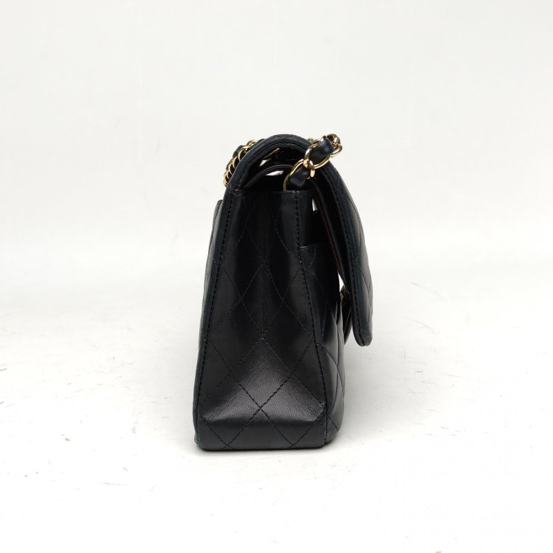 CHANEL CF口蓋包中號黑色羊皮17開金扣菱格紋肩背包-3