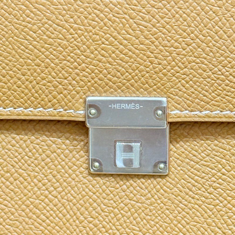 未使用99新✨好用有高質感的HERMES 愛馬仕最美金棕色 斜背包 woc 最耐用的Epsom牛皮 Clic 16 顯年輕銀扣-62