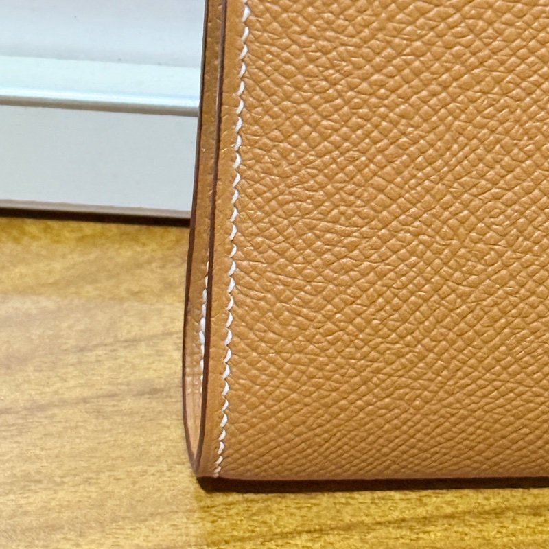 未使用99新✨好用有高質感的HERMES 愛馬仕最美金棕色 斜背包 woc 最耐用的Epsom牛皮 Clic 16 顯年輕銀扣-75