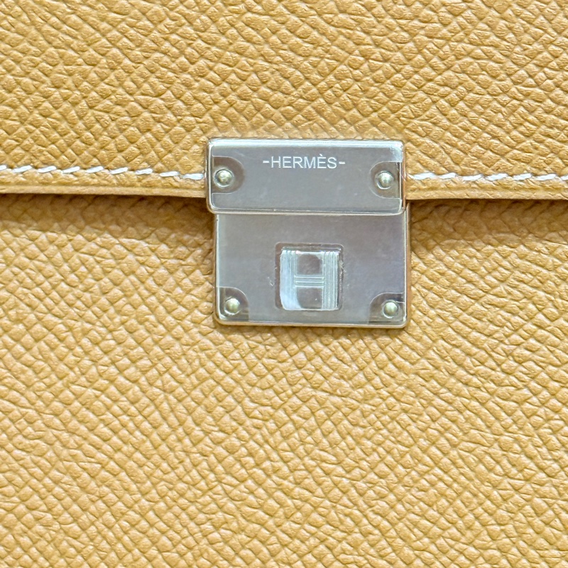 未使用99新✨好用有高質感的HERMES 愛馬仕最美金棕色 斜背包 woc 最耐用的Epsom牛皮 Clic 16 顯年輕銀扣-82