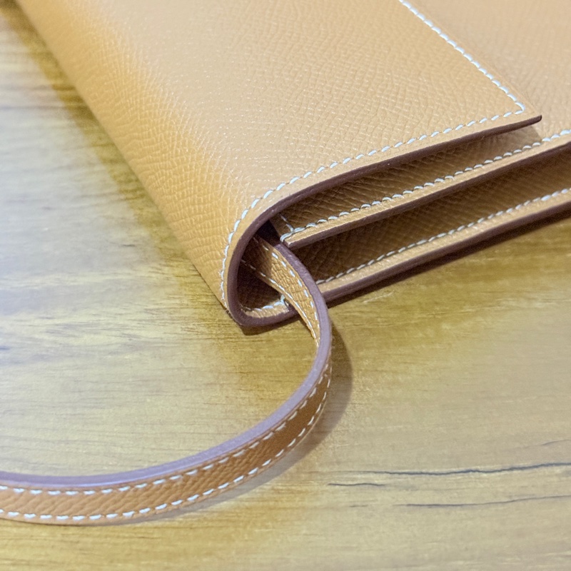 未使用99新✨好用有高質感的HERMES 愛馬仕最美金棕色 斜背包 woc 最耐用的Epsom牛皮 Clic 16 顯年輕銀扣-83