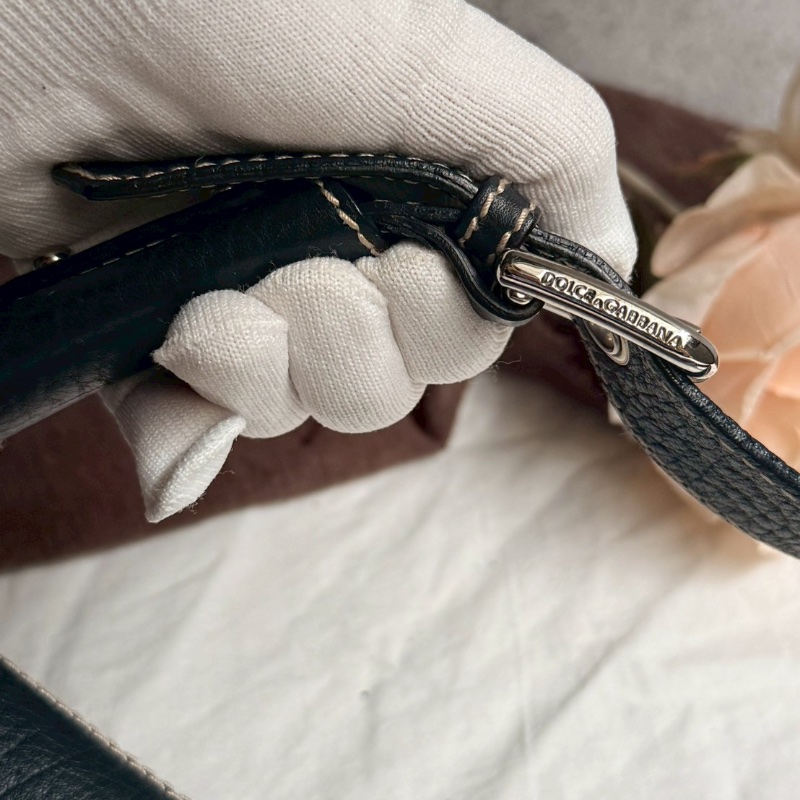 【D&G絕版中古】 Dolce & Gabbana 玫瑰碎花拼接腋下包-1