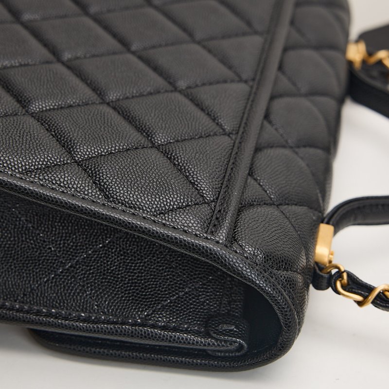 Chanel 22k 手柄郵差包/黑金牛-12