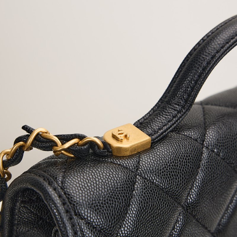 Chanel 22k 手柄郵差包/黑金牛-13