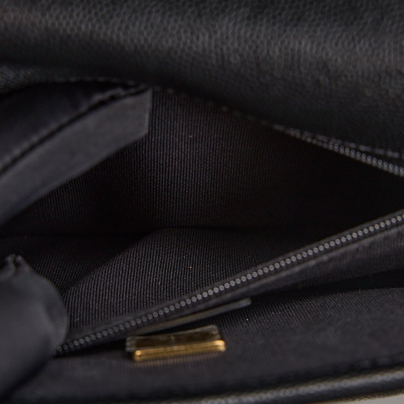 Chanel 22k 手柄郵差包/黑金牛-20