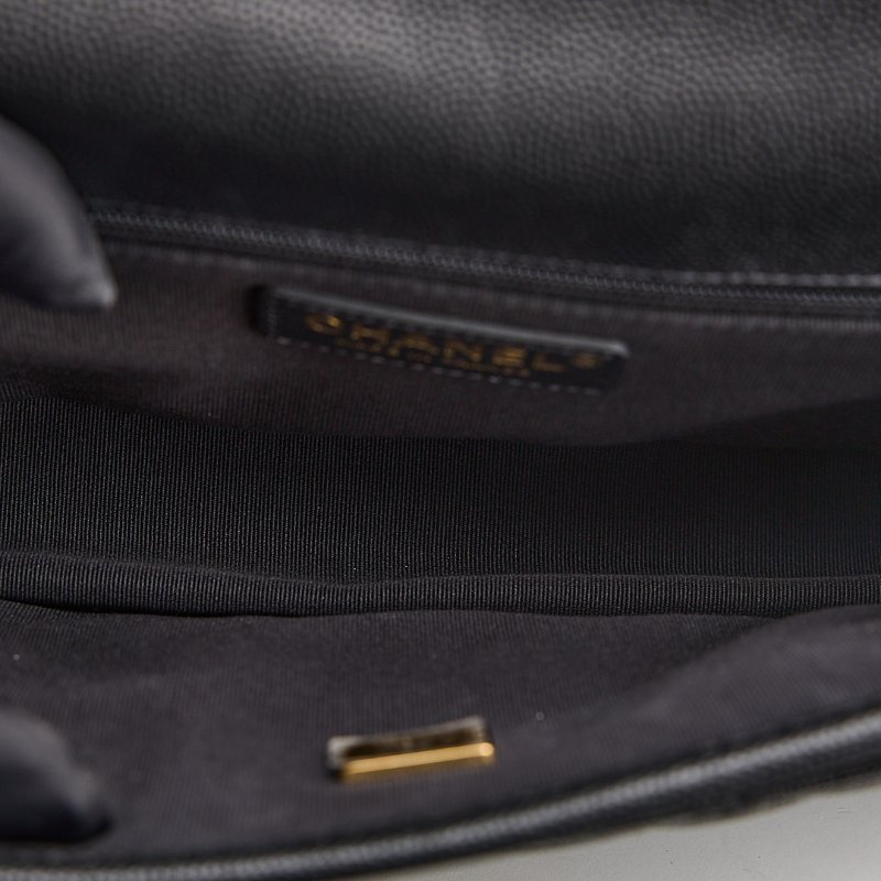 Chanel 22k 手柄郵差包/黑金牛-22