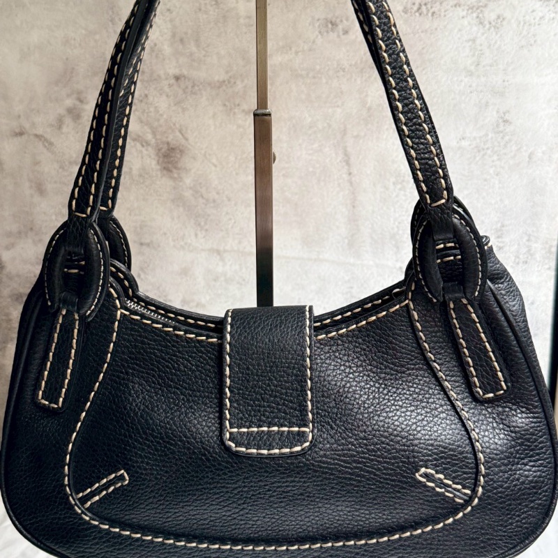 Tod's經典皮革肩背包-1