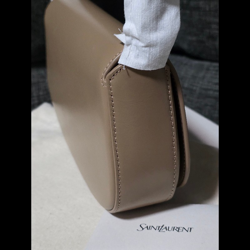 [全新] Saint Laurent YSL Voltaire 腋下包 肩背包 奶茶色-4