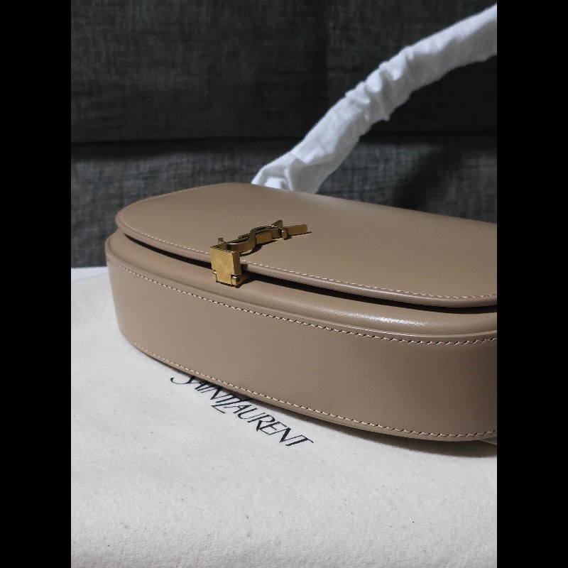 [全新] Saint Laurent YSL Voltaire 腋下包 肩背包 奶茶色-6