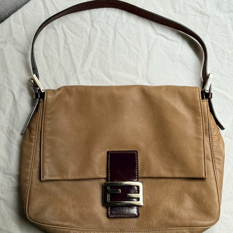 FENDI 經典單肩包-1