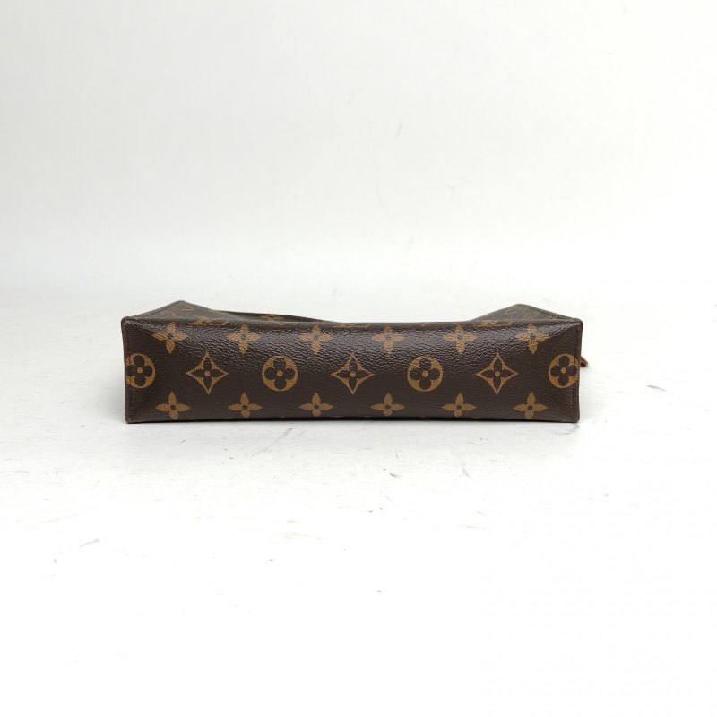 LOUIS VUITTON LOUISVUITTONPocheToilette26號洗漱包老花PVC2015肩背包-4