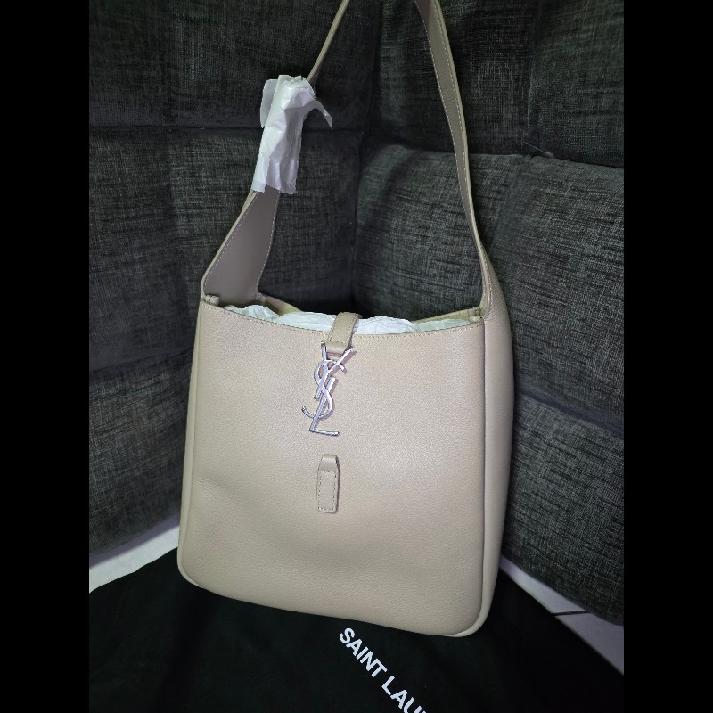 [全新] Saint Laurent YSL 5a7 hobo 奶茶色 銀扣 小號-0