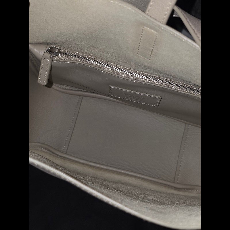 [全新] Saint Laurent YSL 5a7 hobo 奶茶色 銀扣 小號-6