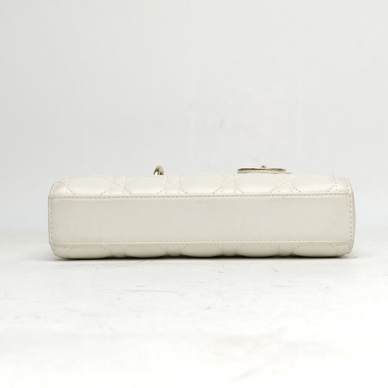 DIOR DIORLadyD-Joy橫版戴妃包小號22白色羊皮金扣肩背包-4