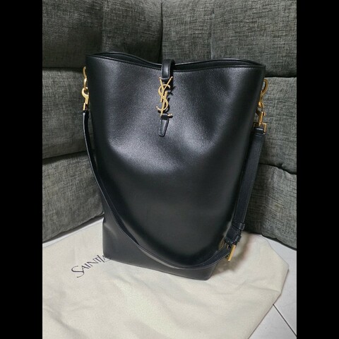 [全新] Saint Laurent Le 37 黑色長型水桶包