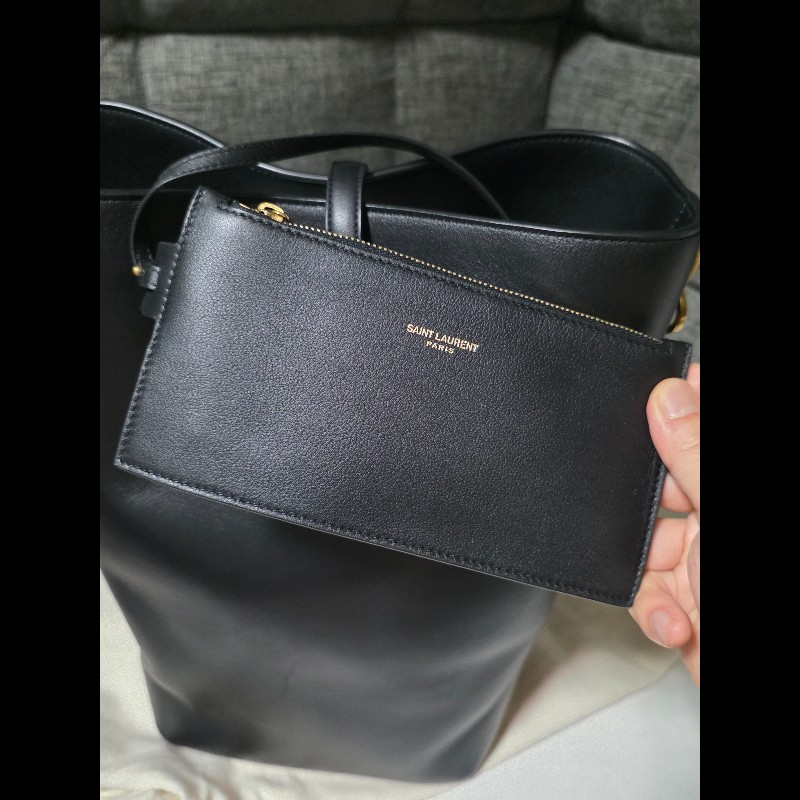 [全新] Saint Laurent Le 37 黑色長型水桶包-6