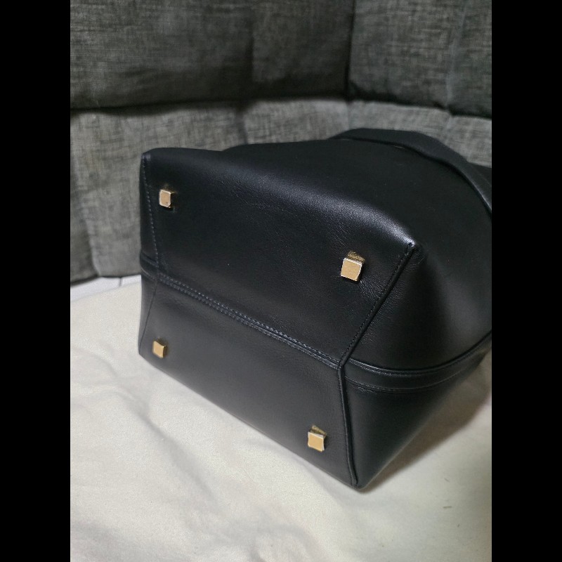 [全新] Saint Laurent Le 37 黑色長型水桶包-11