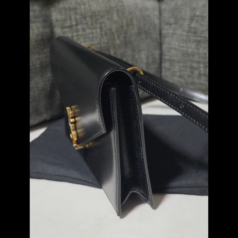 [全新] Saint Laurent YSL 黑色 信封包-2