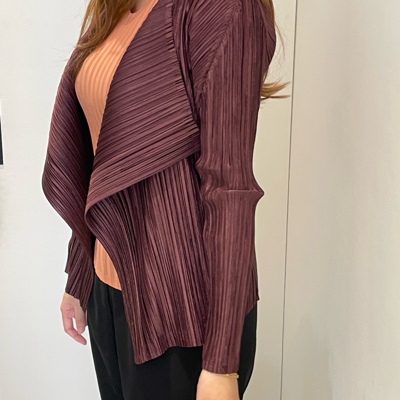 ▪️富貴選物FUGUEI▪️PP 三宅一生 紅棕色 類海帶緞面光澤長袖外套-1