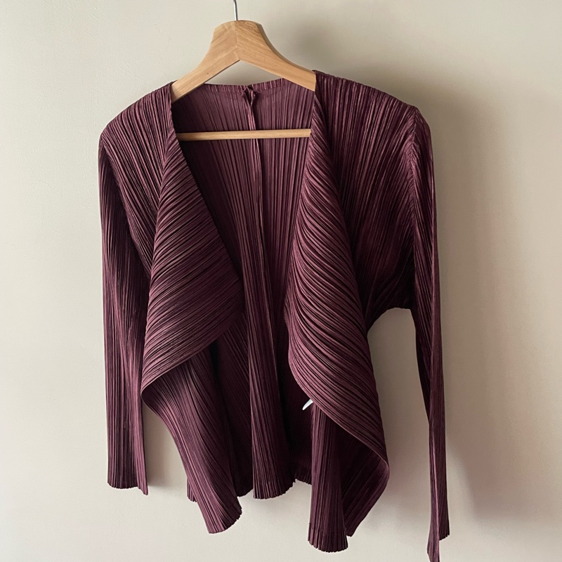 ▪️富貴選物FUGUEI▪️PP 三宅一生 紅棕色 類海帶緞面光澤長袖外套-11