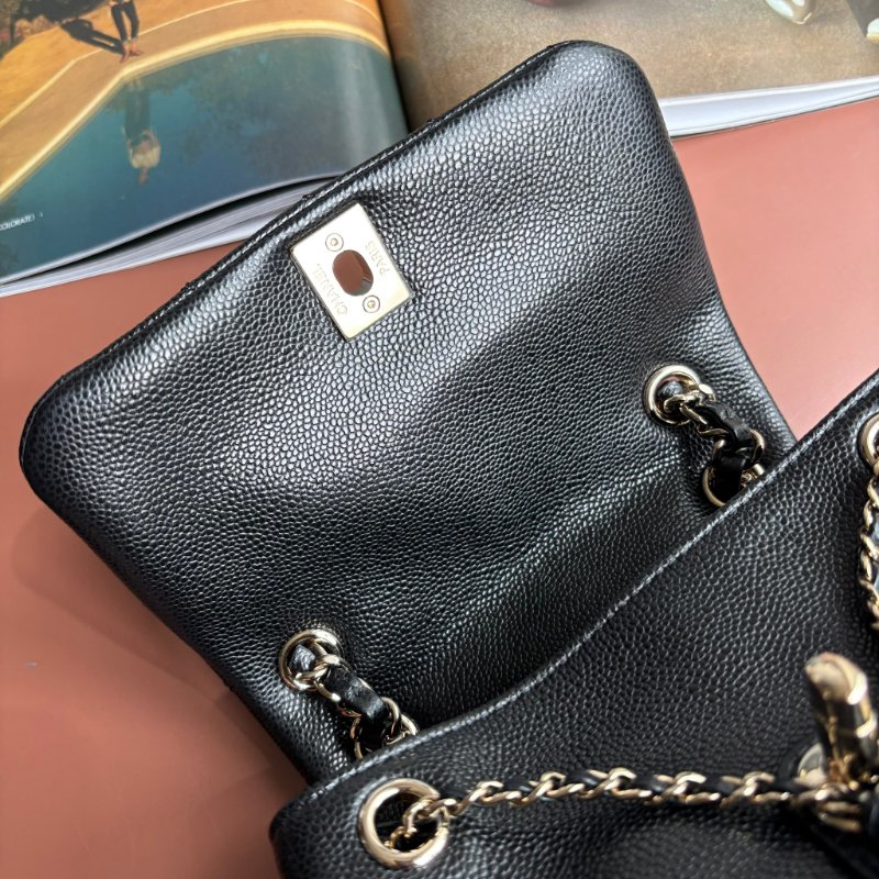 ::CHANEL:: AS3787 Duma 黑色荔枝牛皮淡金釦 小青蛙 後背包-15