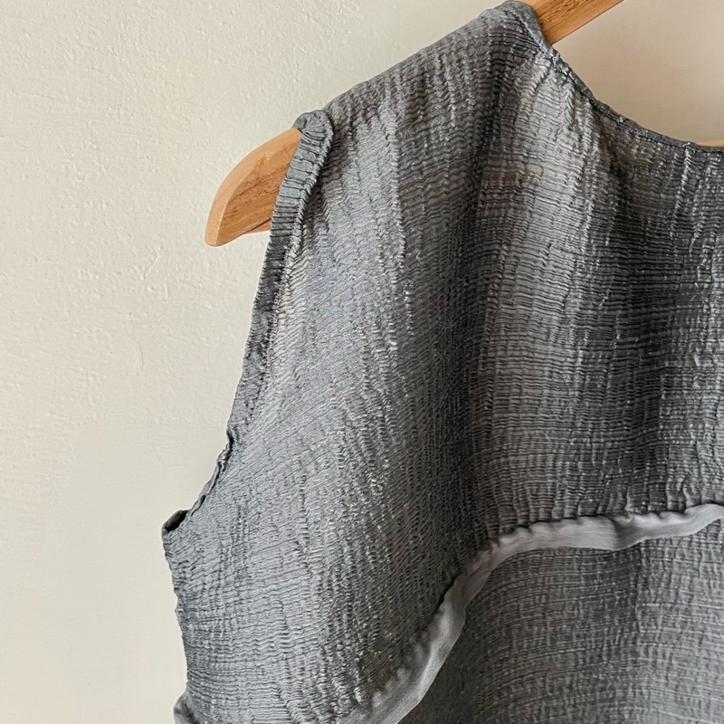 ▪️富貴選物FUGUEI▪️ME 三宅一生 灰色 縐織壓褶彈跳 長版上衣-5