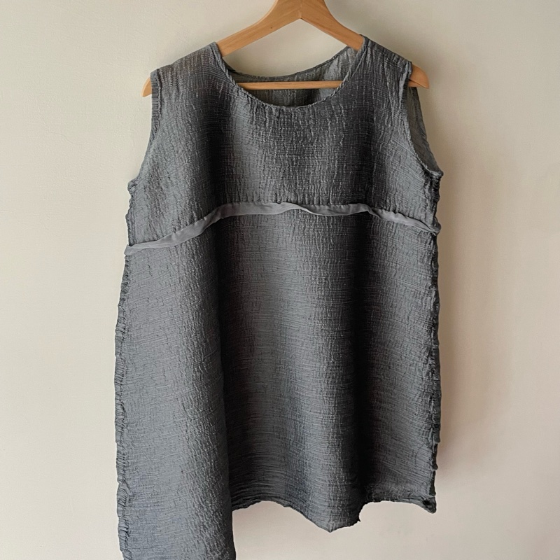 ▪️富貴選物FUGUEI▪️ME 三宅一生 灰色 縐織壓褶彈跳 長版上衣-6